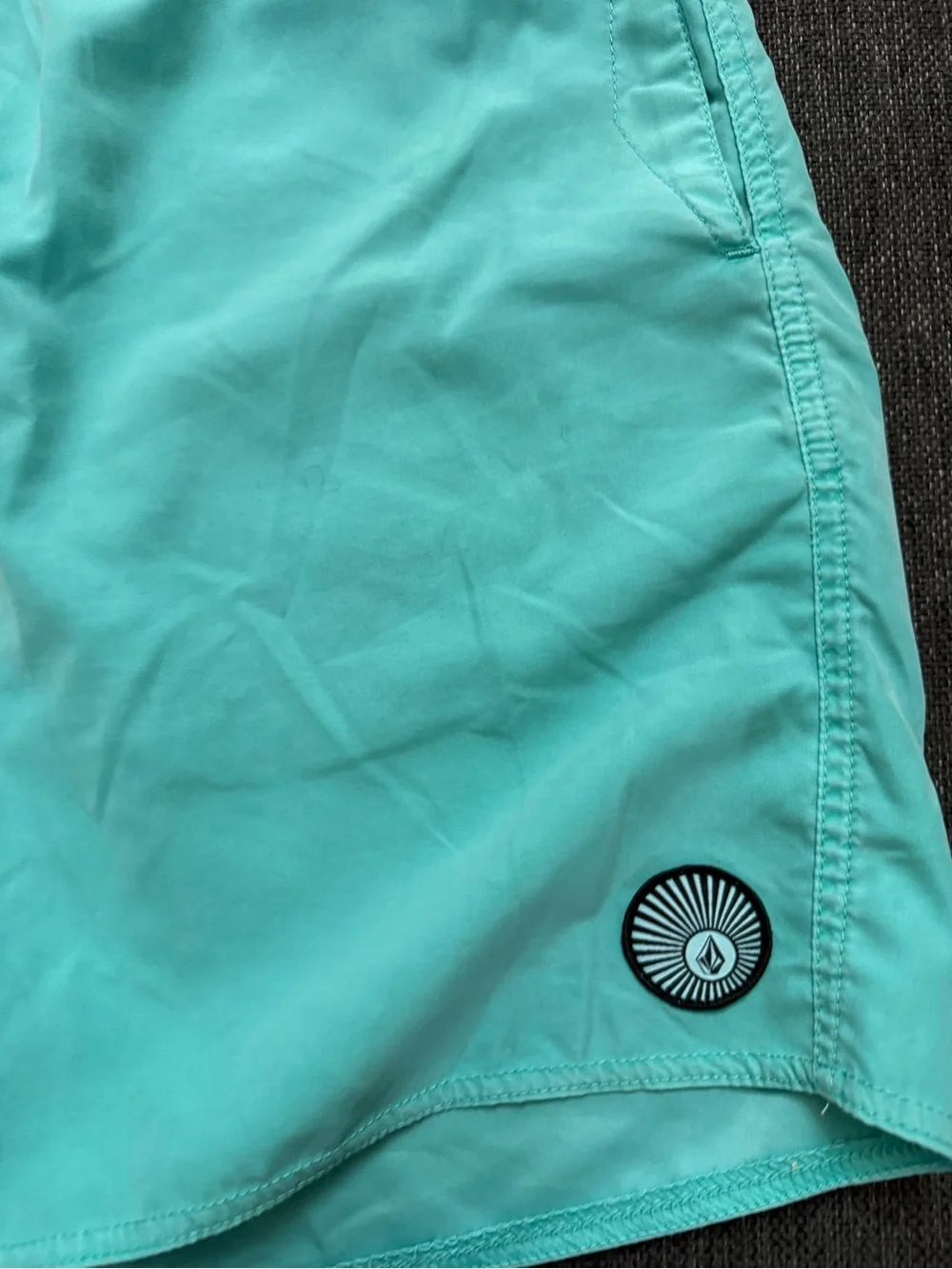 Volcom Men's teal/aqua  Swim Shorts with Black Drawstring size XXL